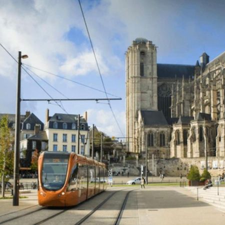 Magnifique Appart Centre Ville Renove 2 Pers Le Mans Exterior foto